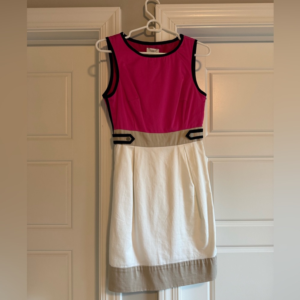 Sleeveless Pink/White Dress